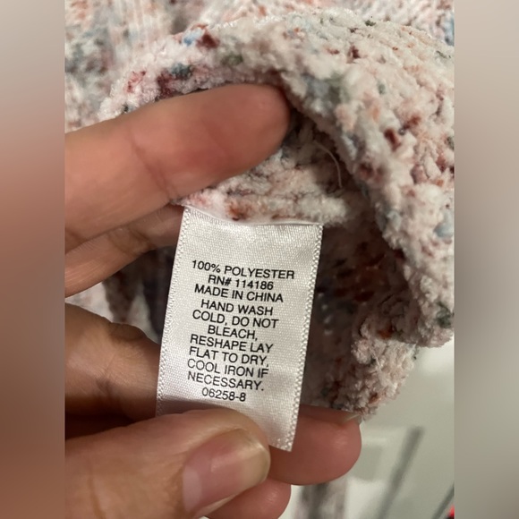 Arizona Jean Co Women’s Crew Neck Knit Sweater Cropped Pink Medium. New w tag. - Picture 6 of 8